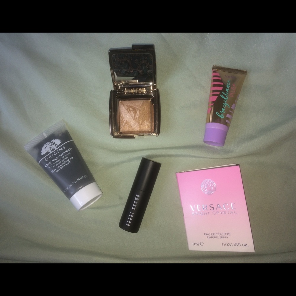 Makeup bundle.